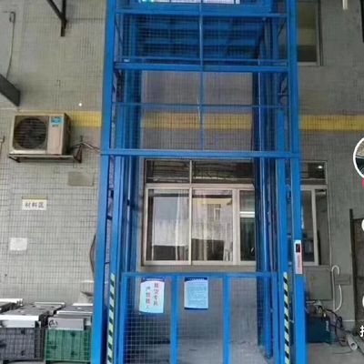 Güçlendirilmiş 3 Fazlı Güç ve Güvenlik Özellikleri ile Istikrarlı Depo Kargo Asansörü